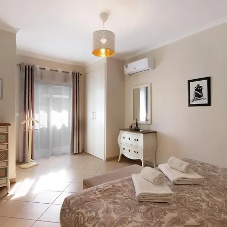 Casa Buganvilias *