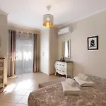 Casa Buganvilias *